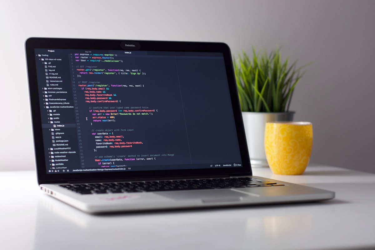 Highend Pro developer workspace